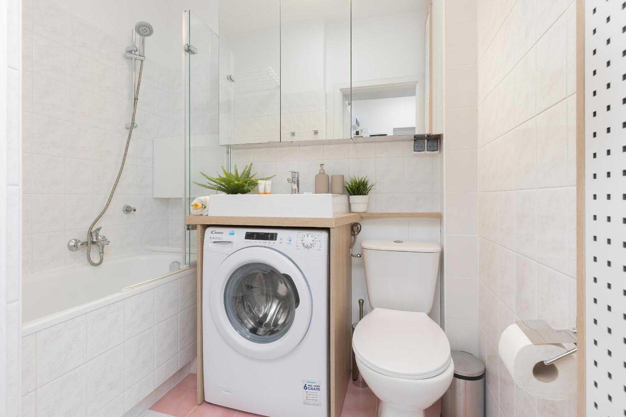 Bright Apartment Warsaw Srodmiescie By Noclegi Renters Bagian luar foto