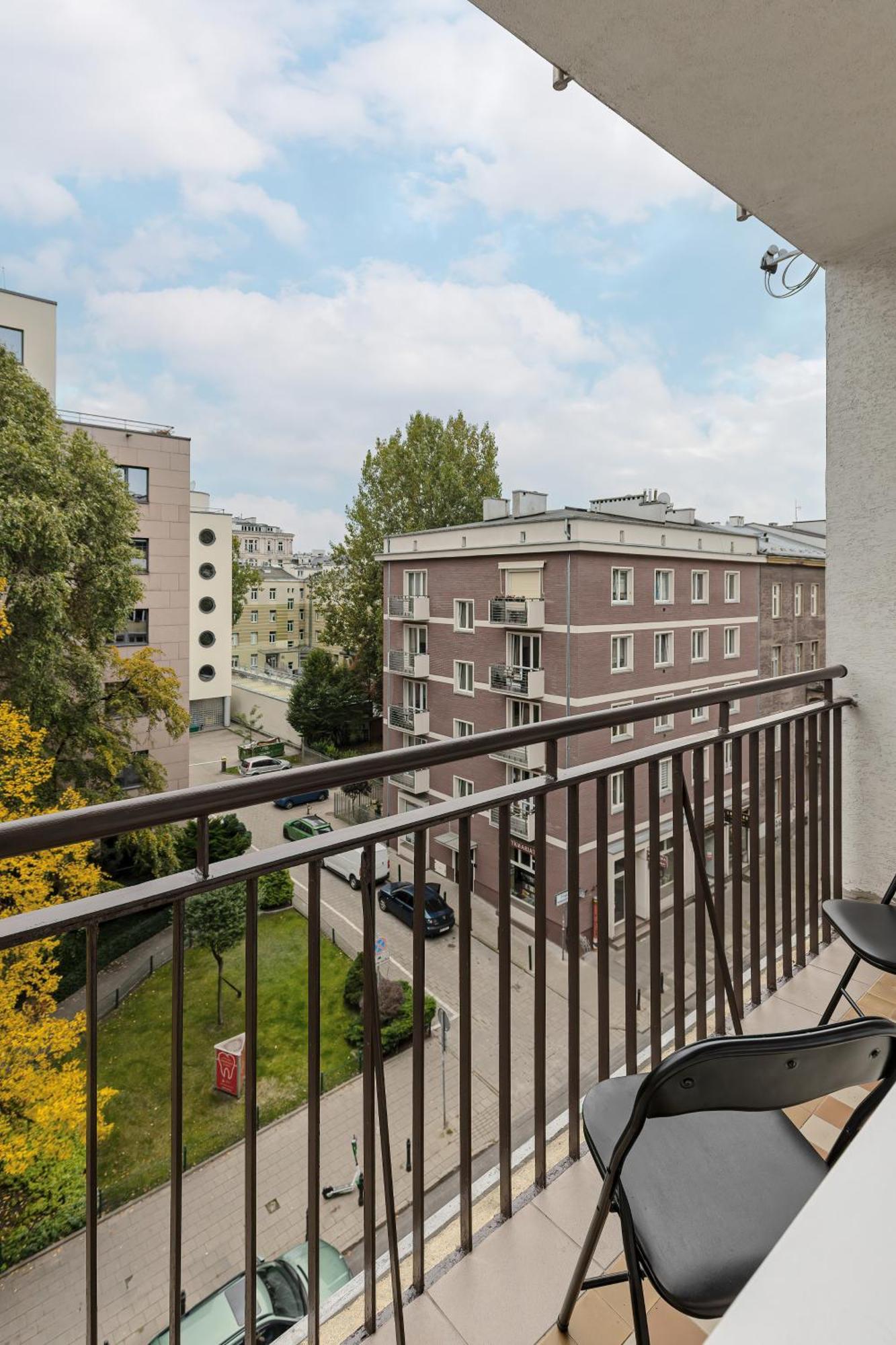 Bright Apartment Warsaw Srodmiescie By Noclegi Renters Bagian luar foto