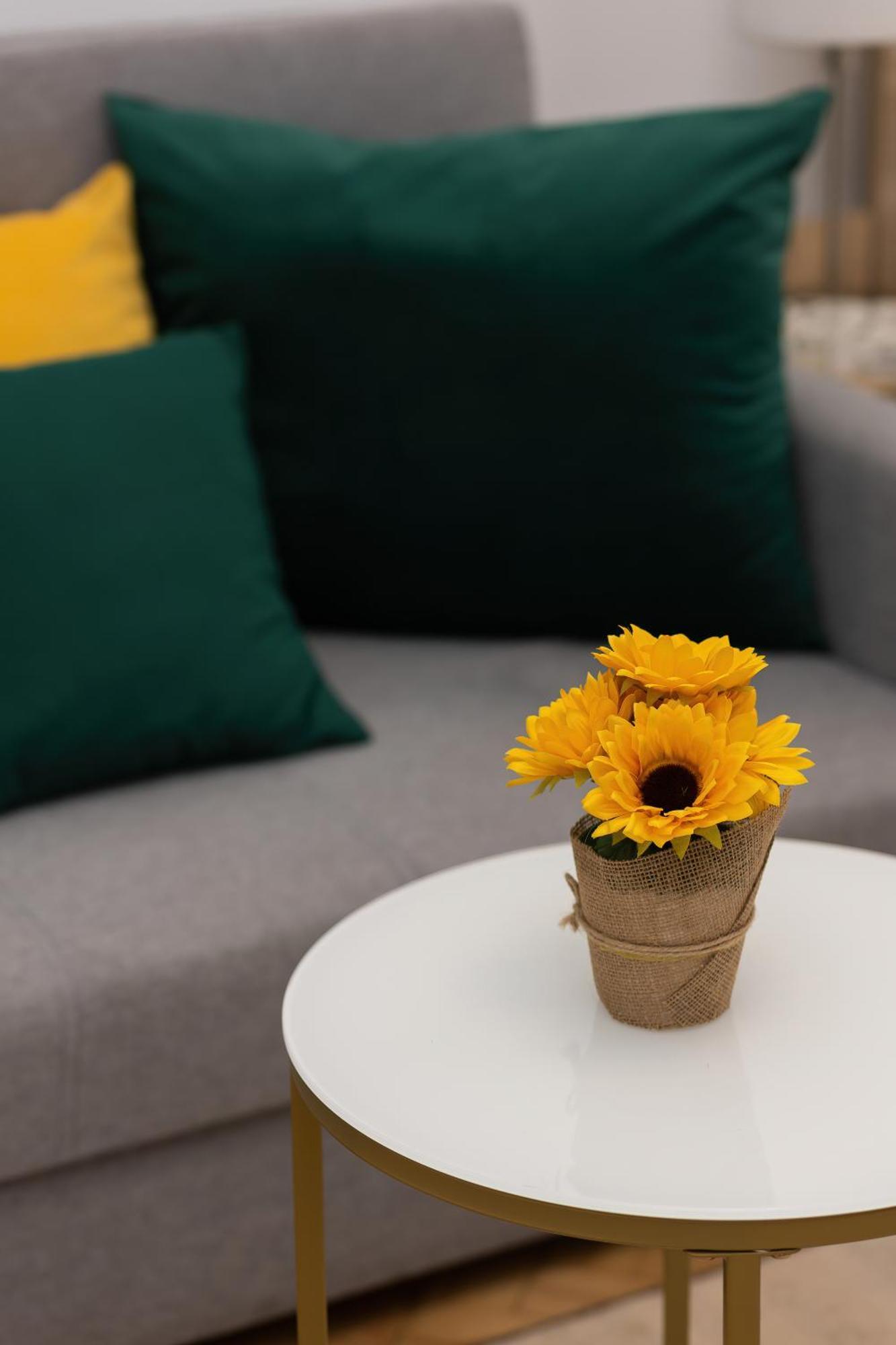 Bright Apartment Warsaw Srodmiescie By Noclegi Renters Bagian luar foto